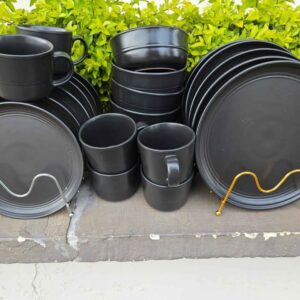 Elegant 24 Pieces Black Dinnerware Set
